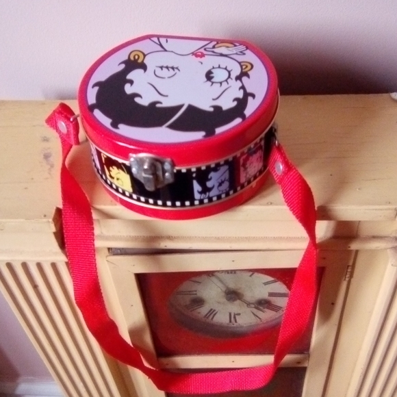 Vintage Betty boop Tin Purse / Bag - Picture 3 of 5